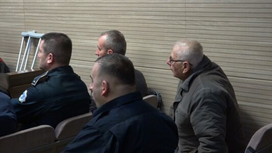 Zoran Kostiq dënohet me 15 vjet burgim, kurse Dragan Miloviq me 7 vjet për krime lufte në Kosovë