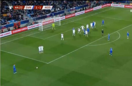 Kosova përsëri në disavantazh, Sllovakia shënon në fund të pjesës së parë
