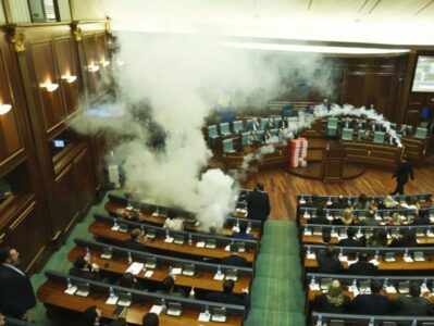 Pas një dekade, Gjykata shpall të pafajshëm ish-deputetët për rastin e gazit lotsjellës