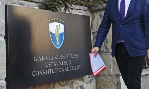 LVV dorëzon në Kushtetuese dekretin e presidentes për shpërndarjen e Kuvendit
