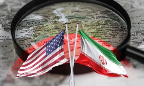 Irani kërcënon objektet e Marinës Amerikane në Detin e Kuq