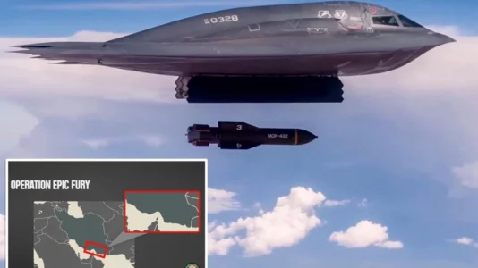 SHBA-të hedhin bomba 2270 kilogramëshe në bazat nëntokësore iraniane pranë Ngushticës së Hormuzit
