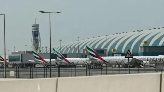 Ambasada e Kosovës në Abu Dhabi bën thirrje për njoftim urgjent nga qytetarët që kanë dalë nga Emiratet