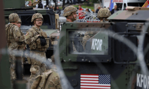 Kongresmenë dhe senatorë amerikanë letër Rubios: Mos e reduktoni praninë e trupave amerikane në Kosovë