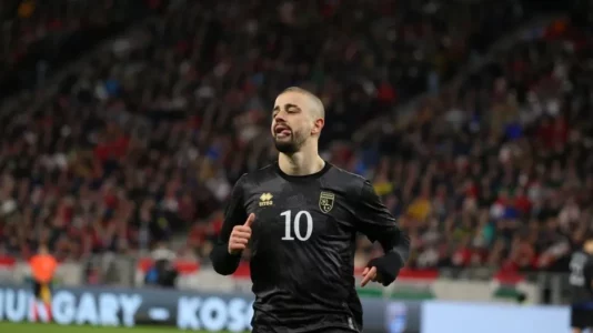 Gazeta e famshme italiane: Edon Zhegrova starton kundër Sllovakisë