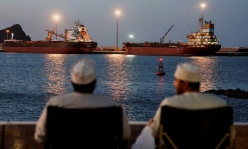 Irani e mbyll sërish Ngushticën e Hormuzit