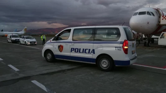 Policia shqiptare arreston një kosovar, ishte i dënuar në Holandë për pastrim parash