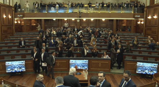 Mbyllet seanca pa rezultat: Vazhdon në ora 22:00