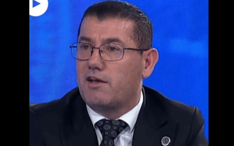 Avokati kosovar: Dekreti i Osmanit për shpërndarjen e Kuvendit është në mbrojtje të rendit kushtetues