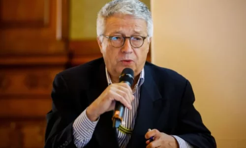 Petritsch: Kosova ta zgjidhë vetë problemin me presidentin