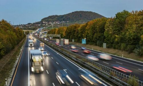 Rritja e madhe e çmimit të naftës, në Gjermani po kërkohet të merret një vendim “drastik” për vozitjen në autostrada