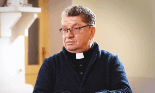 Vdes Dom Kelmend Spaqi, prifti që gjatë luftës lajmëronte iftarin përmes kambanës së kishës