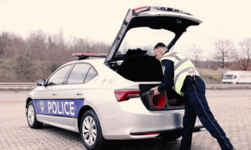 Si u importuan Skoda-t për Policinë e Kosovës dhe përfunduan në duart e qytetarëve?