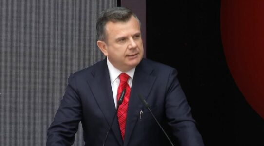 Balla: Kur vjen puna për çështje kombëtare, shqiptarët duhet të bëhen bashkë