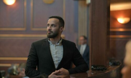 “Vetë e kam shkruar fjalimin “- Fatos Geci del me reagim, krenohet me deklaratën skandaloze që e bëri për Hashim Thaçin