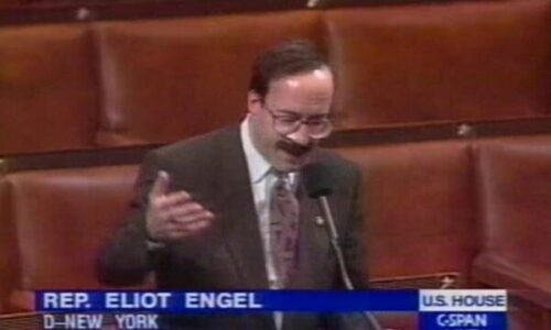 Gazetari shqiptar që vepron në Amerikë: Kjo ishte historia me Kosovën që Eliot Engel e tregonte shumë shpesh