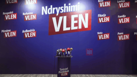 VLEN: Protesta e studentëve po e nxjerr në shesh mashtrimin 20-vjeçar