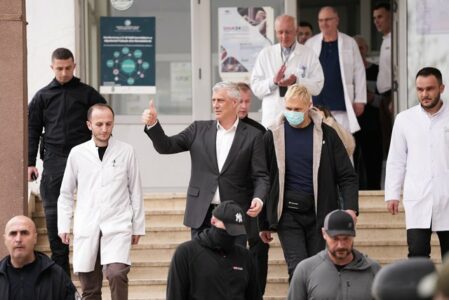 Thaçi nga Haga: Përulem para popullit të Kosovës, ndihem i përmbushur në karrierën politike