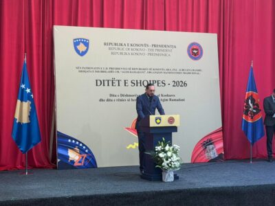 Djali i Agim Ramadanit: Ju lutem qëndroni bashkë, mos lejoni që sakrifica të zbehet,  ndërtoni shtetin ashtu siç e ëndërruan