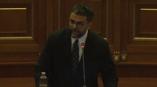 “Dejona ish paqejf e s’ka mujt me ua shkru të gjithëve fjalimeve”, Behrami thumbon VV-në