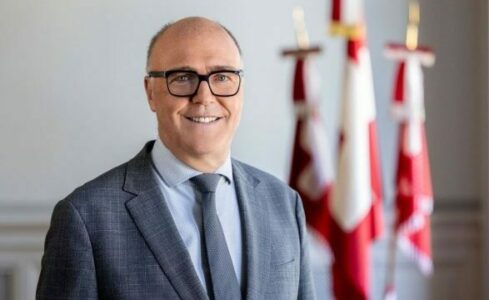 Ministri zviceran i mbrojtjes: Vazhdimi i misionit në Kosovë, i domosdoshëm