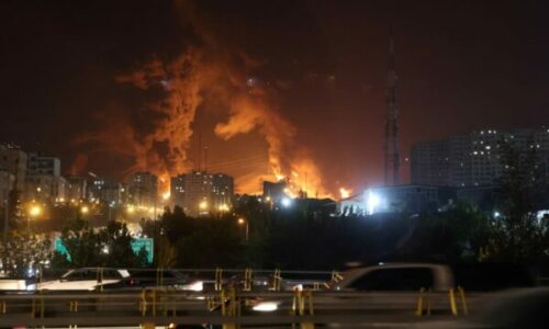 BBC: Pas kërcënimit të Trump, Irani paralajmëron se rajoni do të bëhet “ferr” për SHBA‑në dhe Izraelin