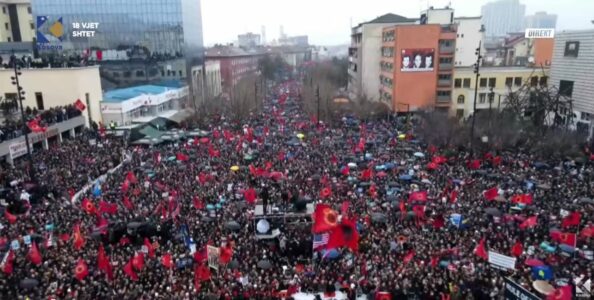 Studentët në këmbë: Thirrje për protestë gjithëpopullore në mbrojtje të vlerave çlirimtare