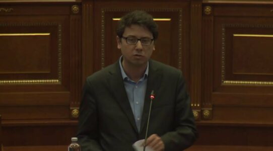 Ligji për çmimet tavan, Murati: Nuk është kundër bizneseve, por kundër abuzimit në kohë krize