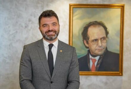 Deputeti i LDK’së ka një kërkesë për deputetët e Kuvendit: Pagën e 13’të ta ndajmë për fëmijët me autizëm