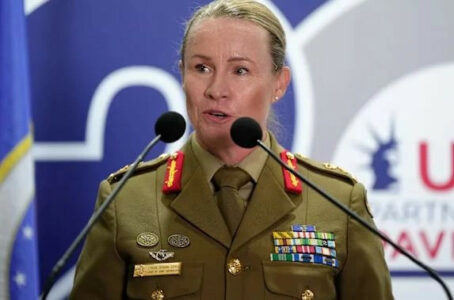 Për herë të parë në histori, Australia vë një grua në krye të ushtrisë