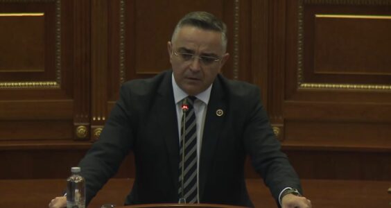 Paga e 13-të, Tahiri – Qeverisë: Çka është bërë për sektorin privat, a janë edhe ata në Kosovë?