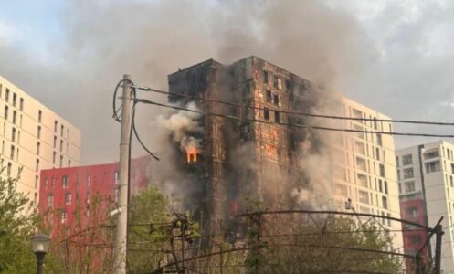 11 të hospitalizuar nga djegia e ndërtesës në Tiranë, ende s’dihet shkaku i zjarrit