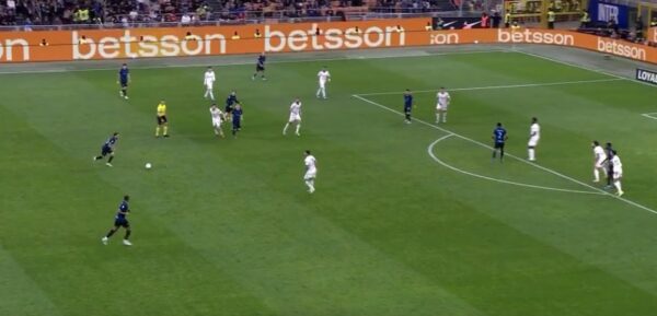 Hakan Calhanoglu realizon eurogol ndaj Romës