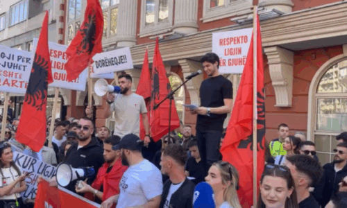 Mevlan Ademi: Nuk ka shtet të së drejtës pa barazi të gjuhës, jemi brezi që nuk hesht, nuk dorëzohet, brezi që mbron dhe flet shqip