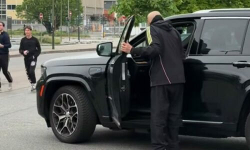 Spalletti bën sikur po ia vjedh veturën Zhegrovës