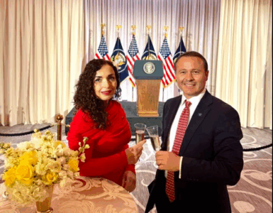 Prindon Sadriu i thur lavde Vjosa Osmanit: Emri yt është markë dhe brend i njohur në të gjitha kontinentet