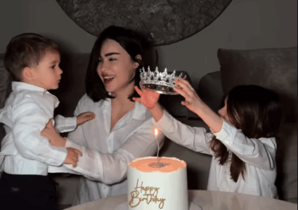 Xhensila me mesazh emocionues në ditëlindjen e saj